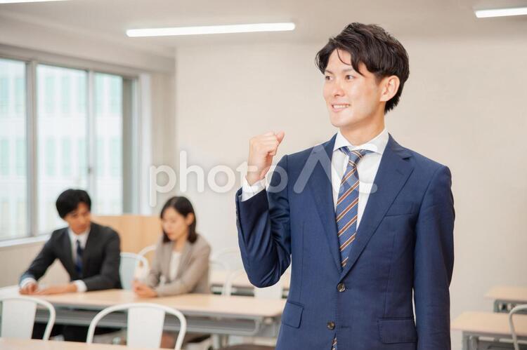 オフィスにいるビジネスマン ビジネスマン,ビジネス,転職の写真素材