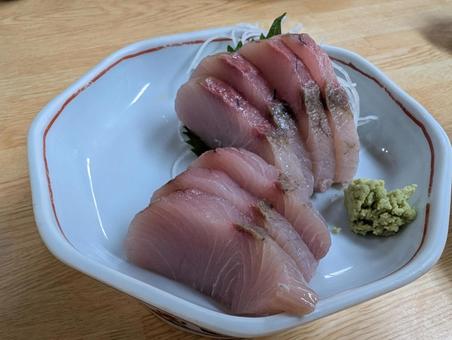ブリ刺し身 ブリ刺し身 ブリ,刺し身,わさびの写真素材