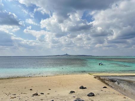 伊江島タッチュー 伊江島タッチューの写真