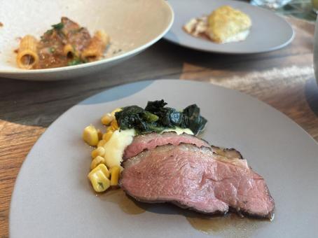 ステーキ_食べ放題_新宿 食べ放題,ハイアットリージェンシー,クロスロードキッチンの写真素材