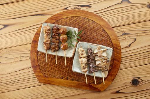 焼き鳥盛り合わせ 焼き鳥盛り合わせ 焼き鳥,盛り合わせ,真俯瞰の写真素材