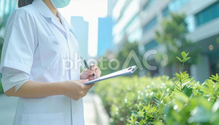 保健師イメージ　白衣を着た女性 保健師,白衣,ナースの写真素材