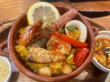 ミニパエリア ミニパエリア,シーフード,海老の写真素材