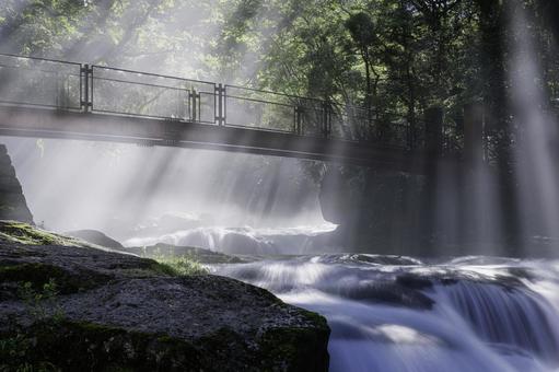 熊本-【菊池渓谷の光芒】 熊本-【菊池渓谷の光芒】 熊本,菊池渓谷,川の写真素材