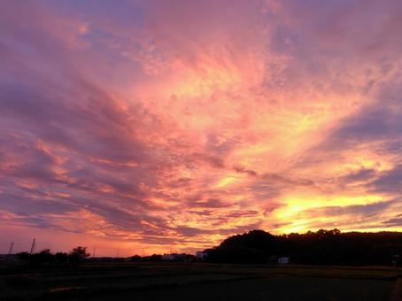 夕焼け 夕日,秋,赤の写真素材