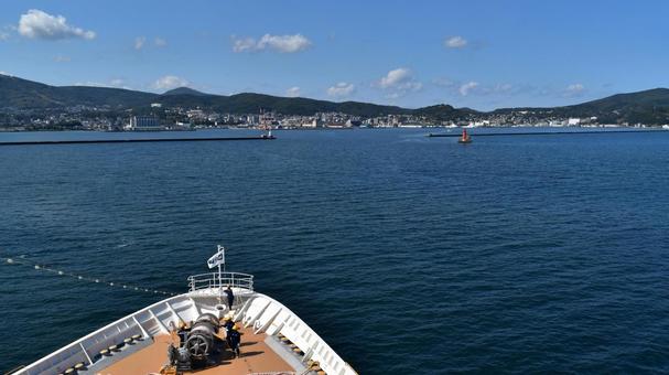 小樽港へ入港する「にっぽん丸」 にっぽん丸,客船,船の写真素材