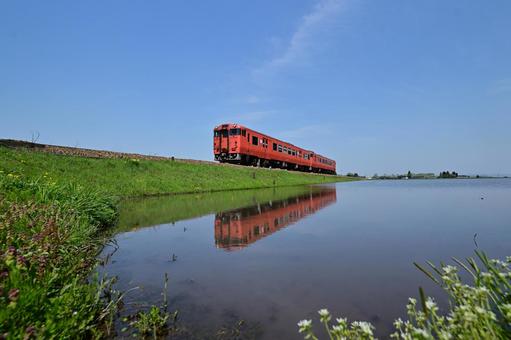 JR城端線医王山 JR城端線医王山 鉄道,列車,乗り物の写真素材