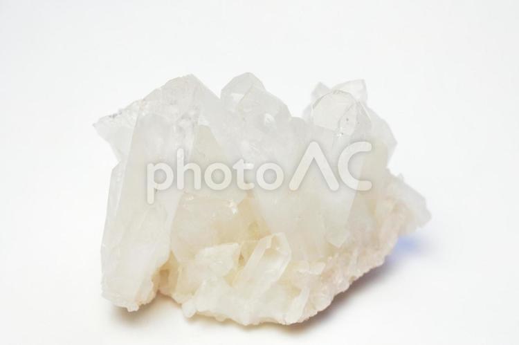 水晶の原石　白背景 天然石,クリスタル,パワーストーンの写真素材