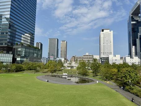 梅田の街並み 朝の高層ビル 梅田の街並み 朝の高層ビル の写真