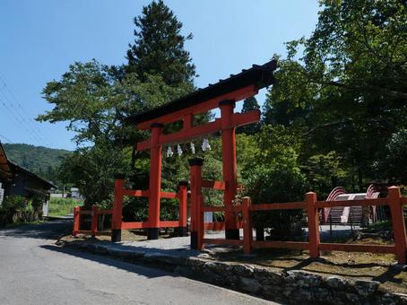 丹生都比売神社 鳥居 丹生都比売神社 鳥居 高野山,町石道,世界遺産の写真素材