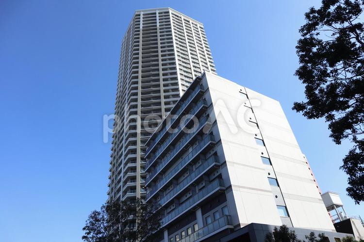 武蔵小山　街並み 武蔵小山,街並み,タワーマンションの写真素材