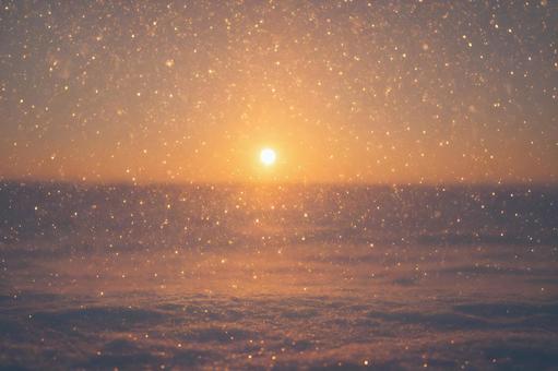 雪と朝日の煌めき 雪と朝日の煌めきの写真