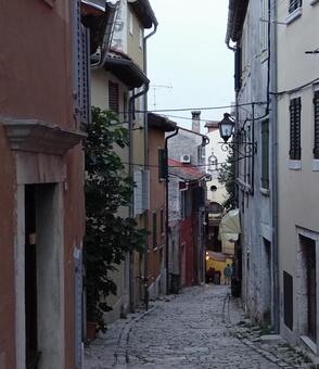 クロアチア　石畳の小道 クロアチア,小道,石畳の写真素材