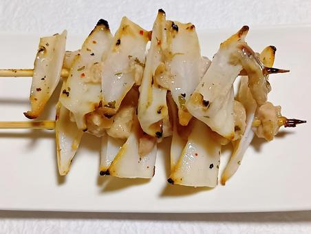 塩なんこつ串の写真