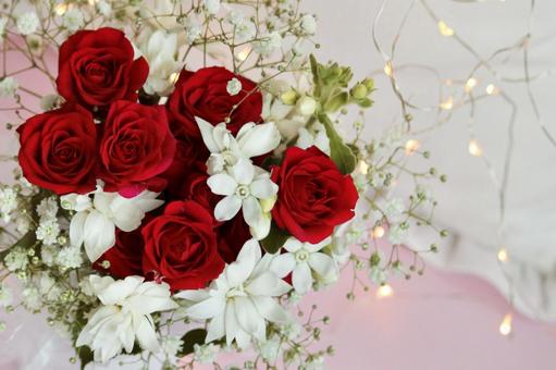 クリスマス　赤いバラのホワイトブーケ  クリスマス,冬,花束の写真素材