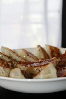 焼き餃子の写真