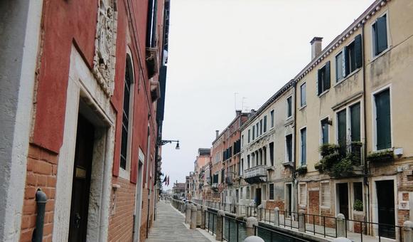 Venetian alley, JPG