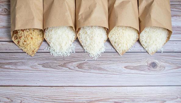 新米を玄米でストックしているコメ袋の写真