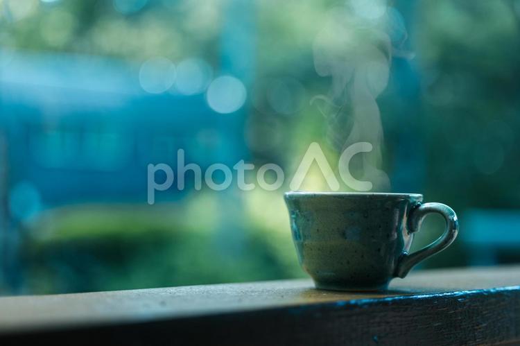 森の朝のコーヒー マグカップ,コーヒー,コーヒーカップの写真素材