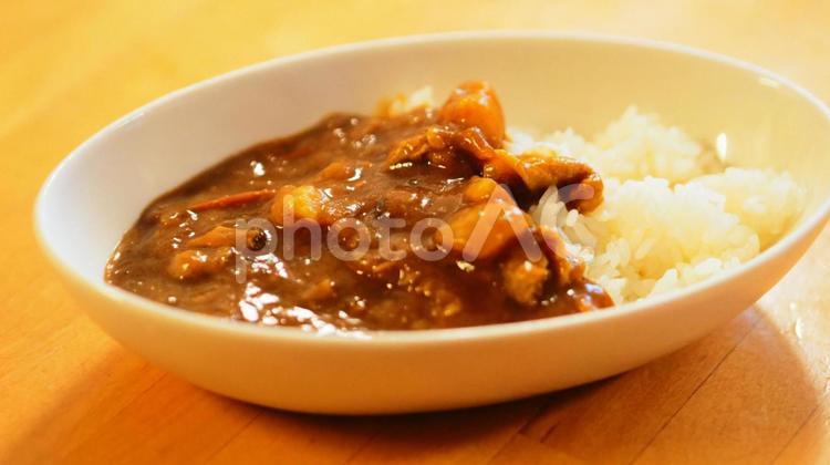 気分はインド！圧力鍋で煮込んだカレー カレー,カレーライス,料理の写真素材