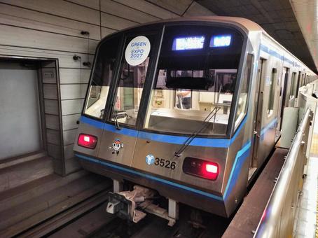 横浜市営地下鉄ブルーライン3500系車両 横浜市営地下鉄ブルーライン3500系車両の写真