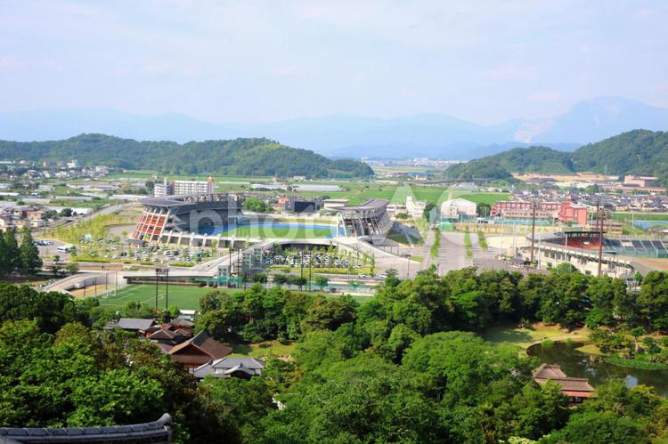 国宝 彦根城から望む町並み３ 彦根城,お城,天守閣の写真素材