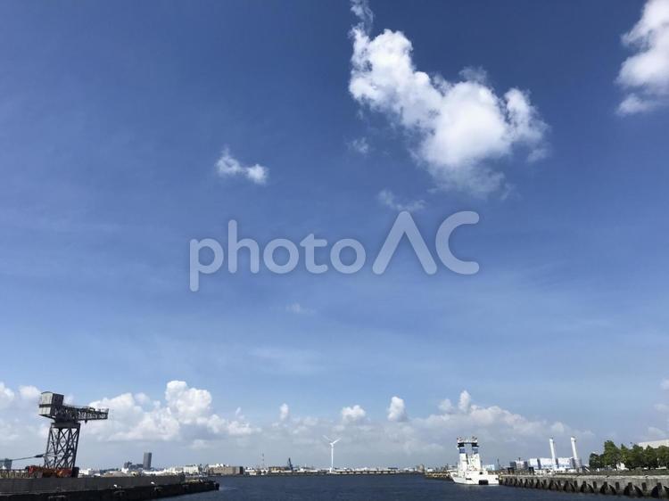 海と船と空 海,船,空の写真素材
