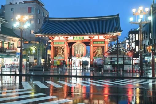 旅の風景 旅の風景 雷門,浅草寺,夜景の写真素材