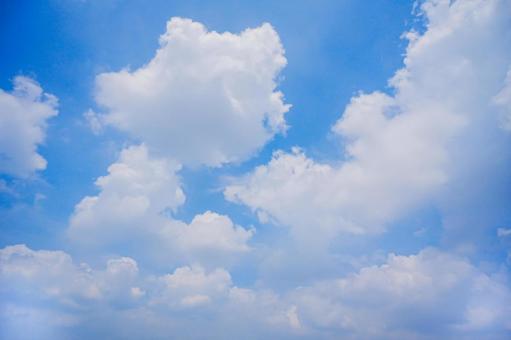 Midsummer blue sky and white clouds, JPG