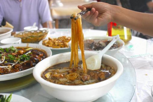 Chinese dining table (lifting glass noodles), JPG