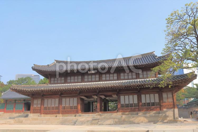 韓国　ソウルの歴史的建造物　徳寿宮 韓国,ソウル,徳寿宮の写真素材