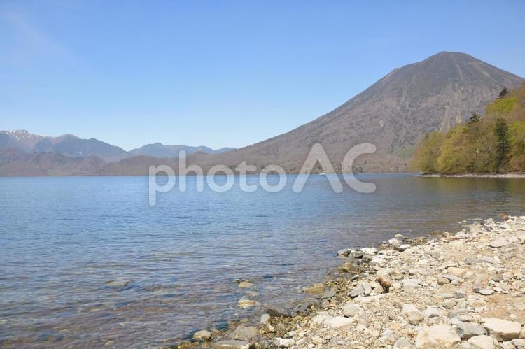 中禅寺湖畔からの眺め (中禅寺湖・男体山） 中禅寺湖,男体山,湖畔の写真素材