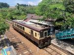 わたらせ鉄道の神戸駅に停車している電車 わたらせ渓谷鉄道,わたらせ鉄道,神戸駅の写真素材