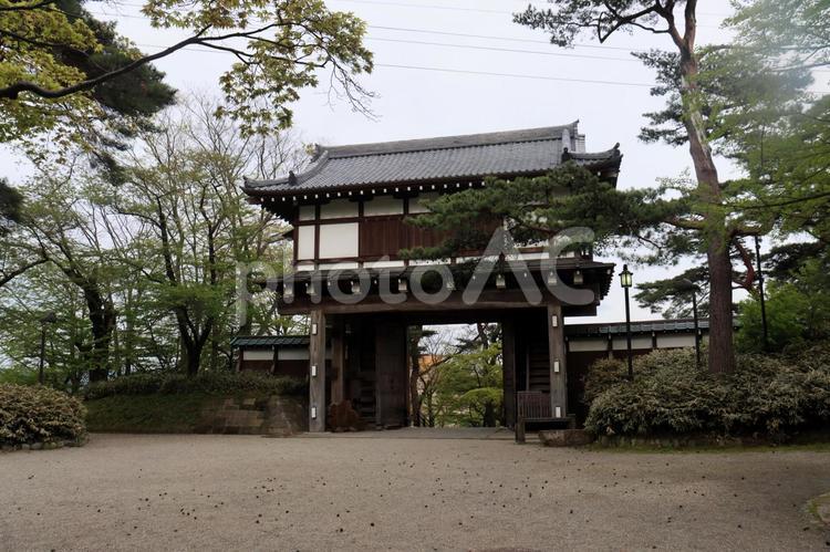 久保田城・表門を内側から。秋田県。 久保田城,表門,秋田県の写真素材
