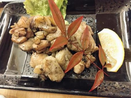 Photo, charcoal grilled chicken, chicken, charcoal grill, 