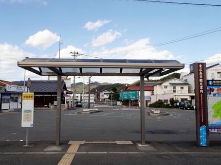 安芸津駅バス停 安芸津駅バス停の写真