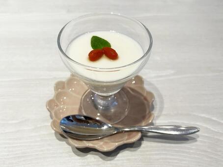 美味しそうな杏仁豆腐 杏仁豆腐,中華料理,デザートの写真素材