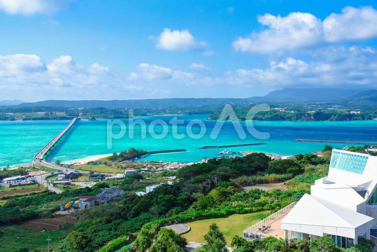 古宇利大橋と沖縄の海 古宇利島,古宇利大橋,ビーチの写真素材