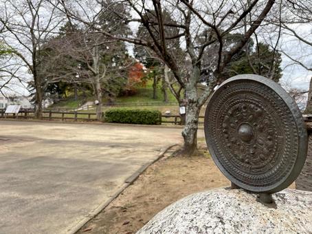 天理市にある鏡で有名な黒塚古墳 天理市にある鏡で有名な黒塚古墳 古墳,奈良,卑弥呼の写真素材