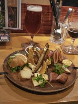 Photo, craft beer, smoked snacks, appetizer plate, 
