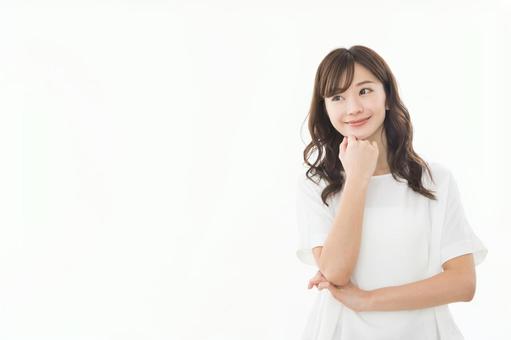 若い女性 考える 若い女性 考える 女性,人物,かわいいの写真素材