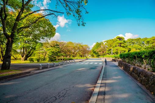 【山形】山形駅の周辺 霞城公園 【山形】山形駅の周辺 霞城公園 山形,霞城公園,銅像の写真素材