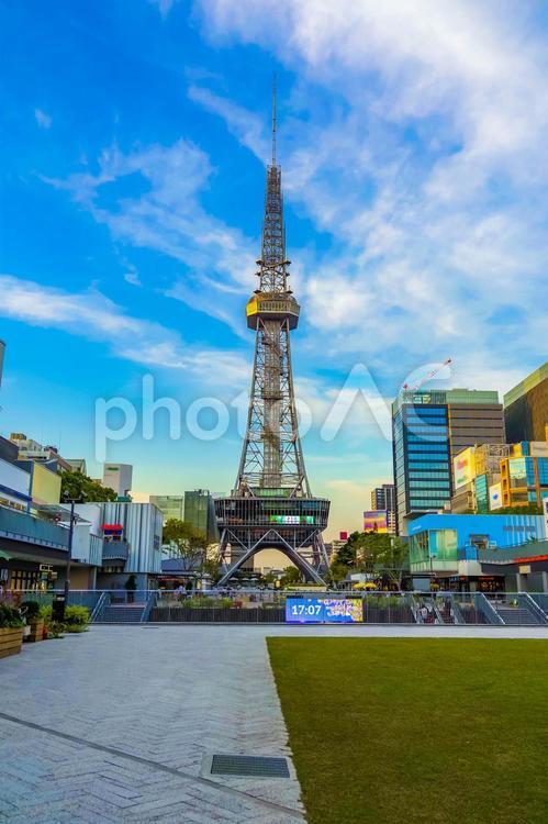 夕暮れの名古屋テレビ塔 名古屋,テレビ塔,トワイライトの写真素材