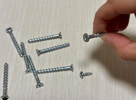 ネジを取る ネジを取る ネジ,工具,銀の写真素材