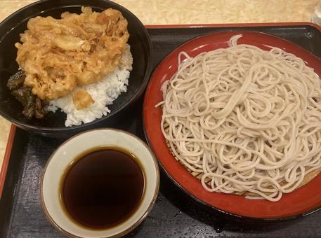 そば　かき揚げ丼 そば,お蕎麦,かき揚げ丼の写真素材