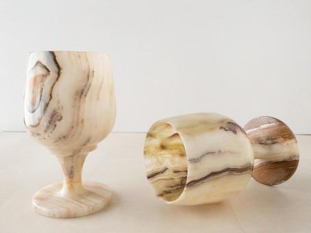 オニキスのゴブレット 食器,ゴブレット,ワイングラスの写真素材