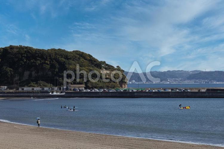 青春の思い出は湘南海岸 海,サザンオールスターズ,波打ち際の写真素材
