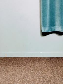 部屋 カーテン,壁,床の写真素材