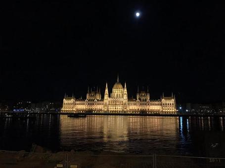 ハンガリー　国会議事堂 ブダペスト,建築,夜景の写真素材