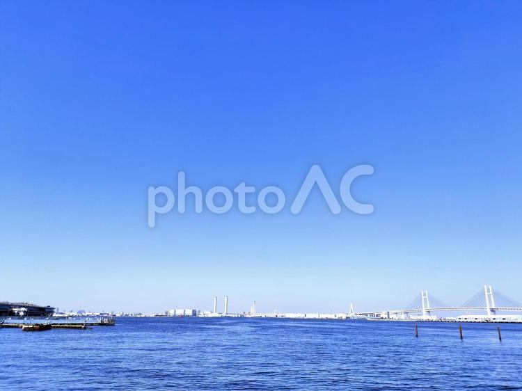 横浜の水平線と青空 青空,水平線,晴れの写真素材